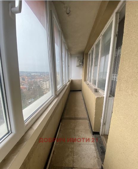 Продава 1-СТАЕН, гр. Добрич, Център, снимка 8 - Апартаменти - 52729360