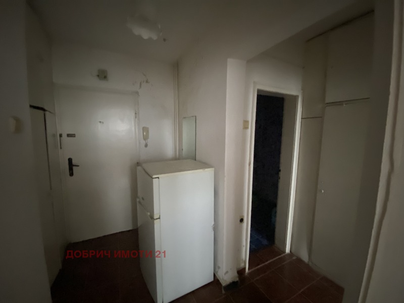 Продава 1-СТАЕН, гр. Добрич, Център, снимка 5 - Апартаменти - 52729360