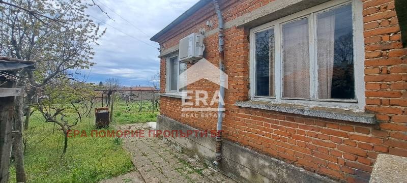 Продава КЪЩА, с. Подвис, област Бургас, снимка 2 - Къщи - 50516114