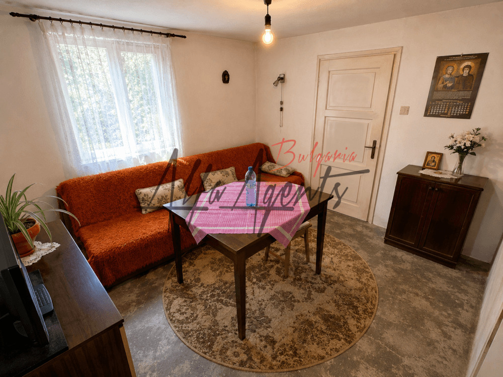 Продава ЕТАЖ ОТ КЪЩА, гр. Провадия, област Варна, снимка 5 - Етаж от къща - 54615009