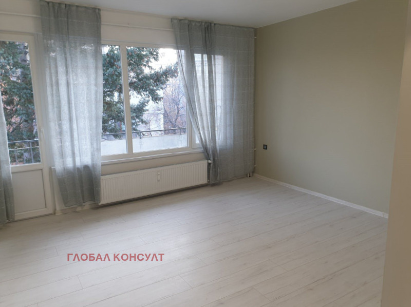 Продава  2-стаен, град София, Красна поляна 2 •  127 000 EUR • ID 22183730 — holmes.bg - [1] 