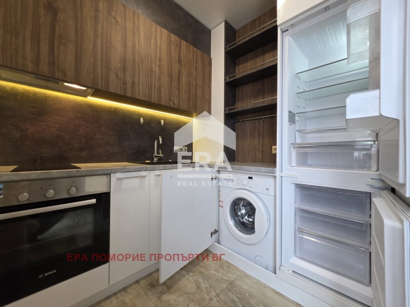 Продава 3-СТАЕН, гр. Поморие, област Бургас, снимка 6 - Апартаменти - 56276804