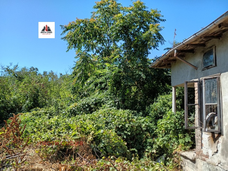 Продава  Вила, област Велико Търново, гр. Свищов • 17 000 лв. • ID 84022348 — holmes.bg - [1] 