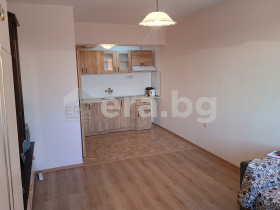 1 chambre Briz, Varna 1