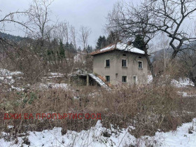 Casa Lukovo, região Sófia 1