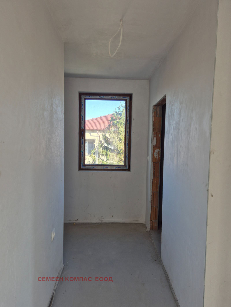 Продава 2-СТАЕН, гр. Пловдив, Прослав, снимка 3 - Апартаменти - 52456088