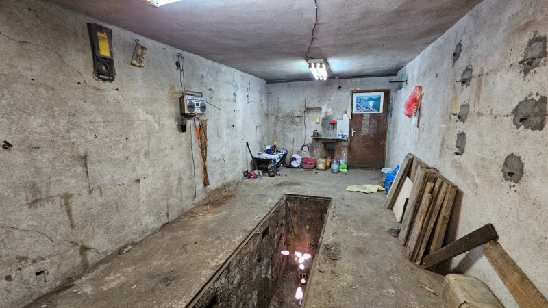 Продава ЕТАЖ ОТ КЪЩА, гр. Разград, Житница, снимка 12 - Етаж от къща - 52155492