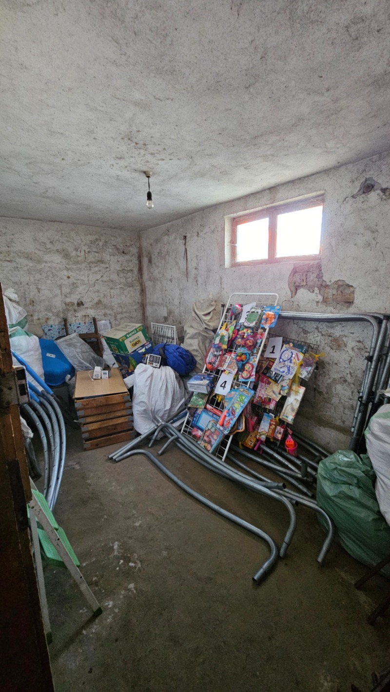 Продава ЕТАЖ ОТ КЪЩА, гр. Разград, Житница, снимка 13 - Етаж от къща - 52155492