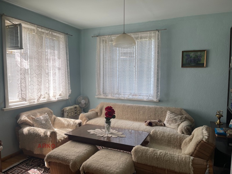 Eladó  Ház régió Plovdiv , Iganovo , 120 négyzetméter | 48143746 - kép [8]