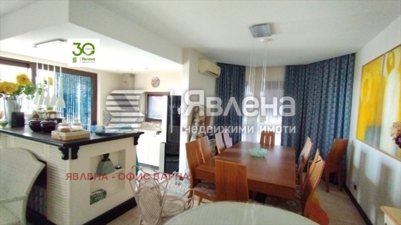 Продава КЪЩА, гр. Балчик, област Добрич, снимка 14 - Къщи - 53907022