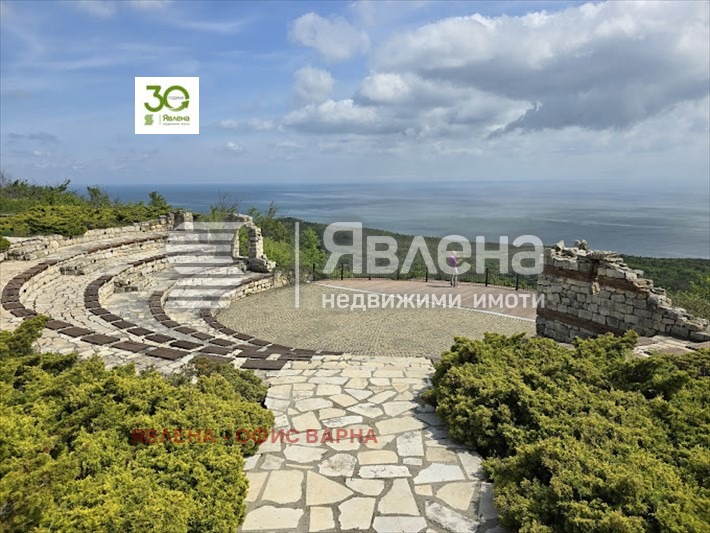 Продава КЪЩА, гр. Балчик, област Добрич