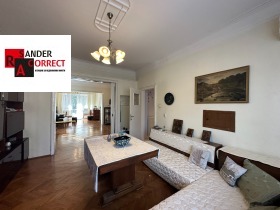 3 slaapkamers Tsentar, Sofia 13