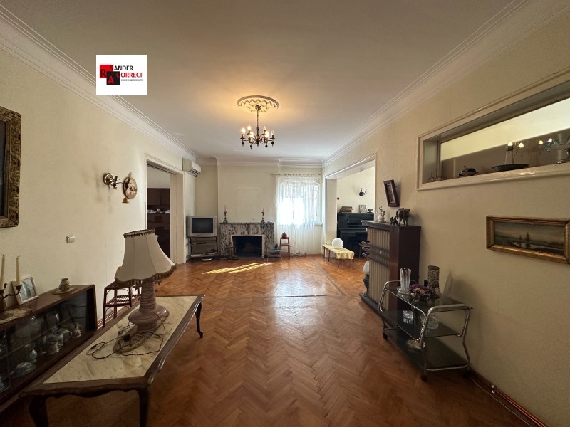Продава  4-стаен град София , Център , 180 кв.м | 36966473 - изображение [12]