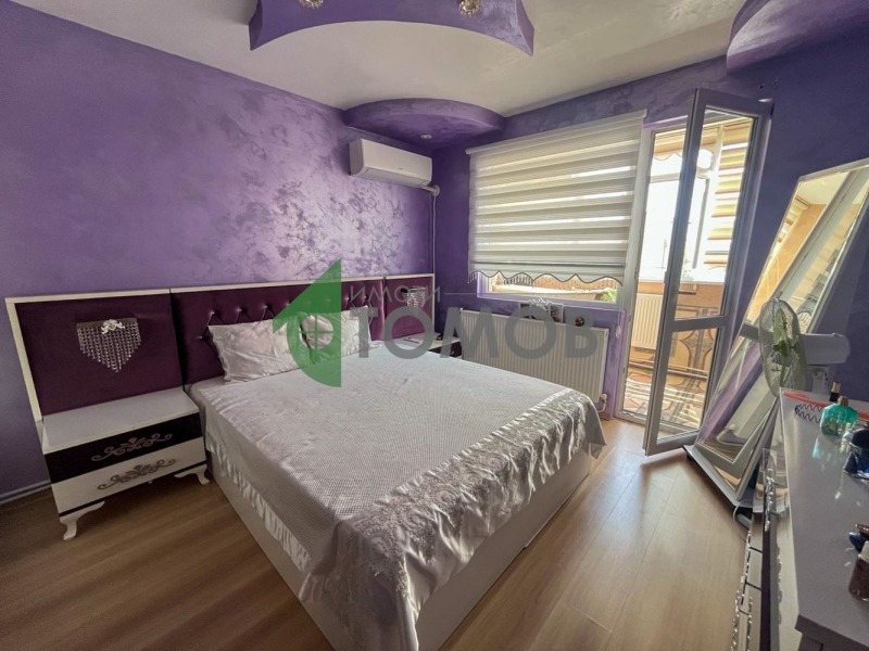 Продава  4-стаен град Шумен , Боян Българанов 2 , 103 кв.м | 79839431 - изображение [10]