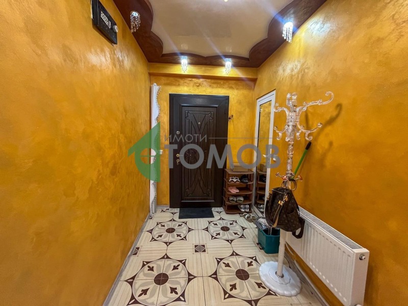 Продава  4-стаен град Шумен , Боян Българанов 2 , 103 кв.м | 79839431 - изображение [17]