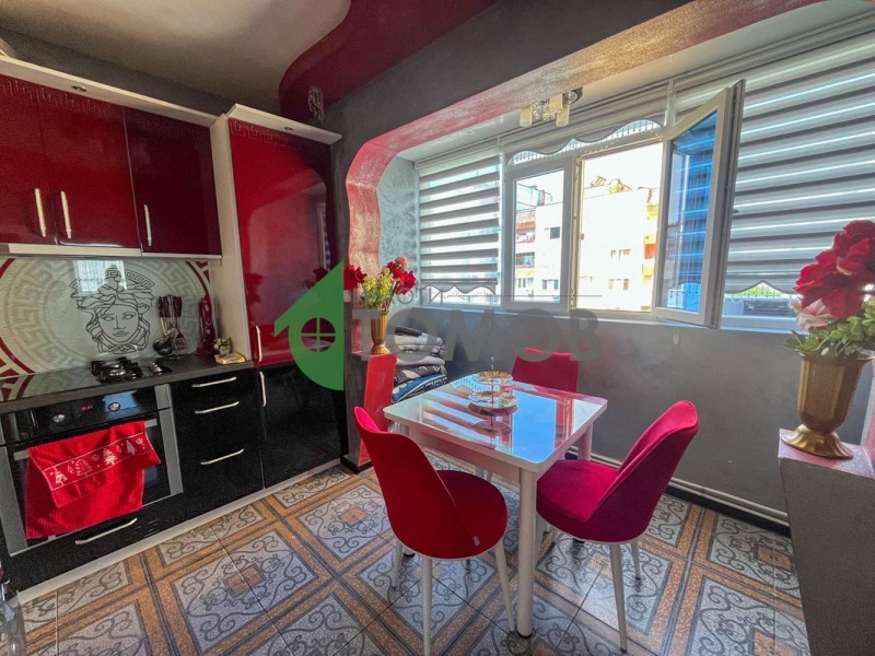 Продава  4-стаен град Шумен , Боян Българанов 2 , 103 кв.м | 79839431 - изображение [14]