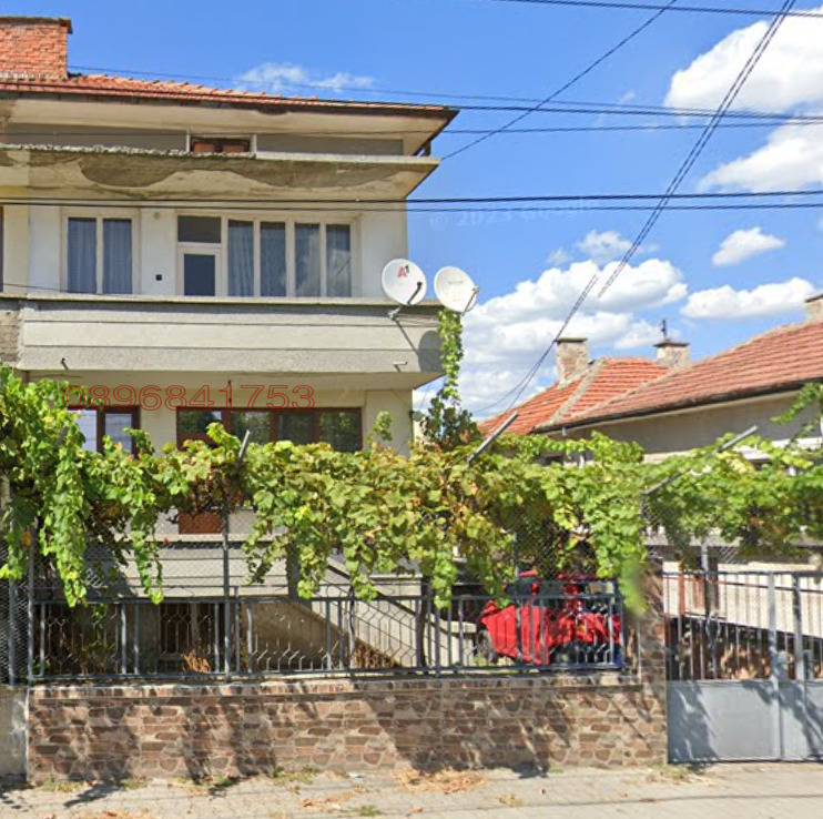 Продава  Къща област Сливен , гр. Нова Загора , 138 кв.м | 76272039