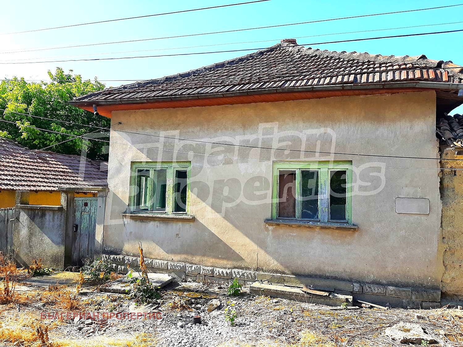 Продава КЪЩА, с. Караисен, област Велико Търново, снимка 2 - Къщи - 51354739