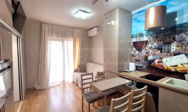 Продава 2-СТАЕН в област Благоевград, гр. Банско - 42 кв.м / 70 000 € » 136 908.10 лв., СУПРИММО ОФИСИ В СТРАНАТА