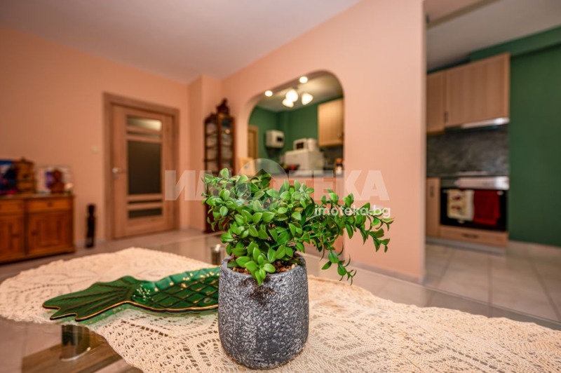 Продава  2-стаен, град Пловдив, Център •  140 000 EUR • ID 80207837 — holmes.bg - [1] 