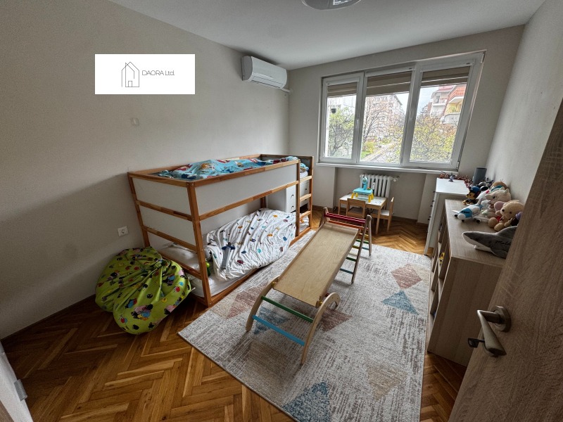 Продава 4-СТАЕН, гр. София, Гео Милев, снимка 3 - Апартаменти - 52292161