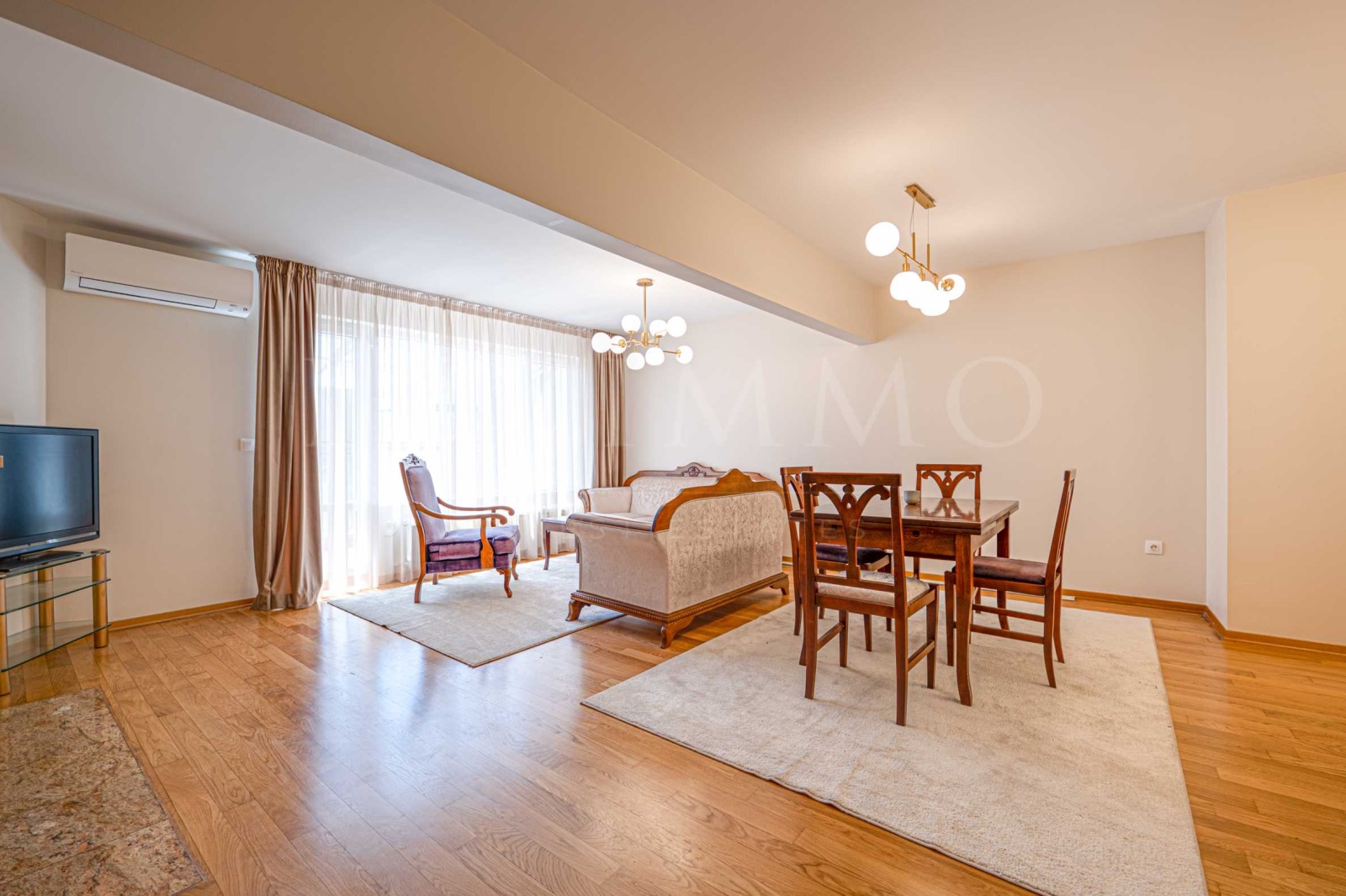 Продава 3-СТАЕН, гр. София, Център, снимка 2 - Апартаменти - 54608232
