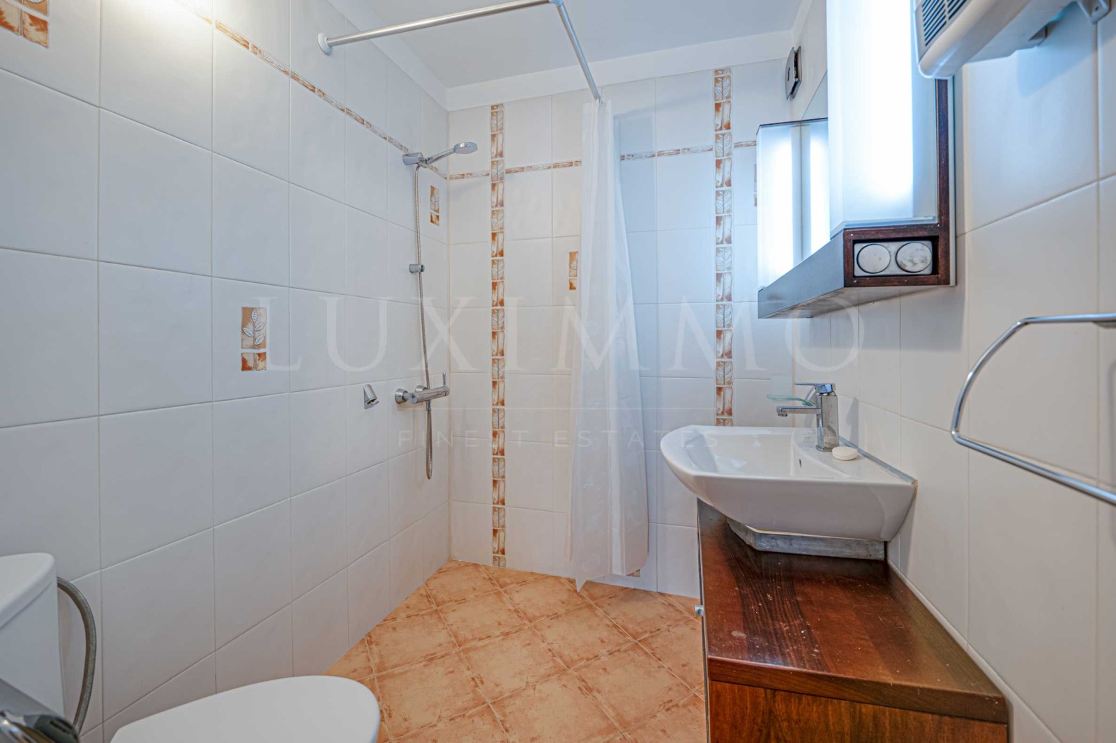 Продава 3-СТАЕН, гр. София, Център, снимка 11 - Апартаменти - 54608232