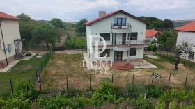 Casa Ravna gora, regiunea Varna