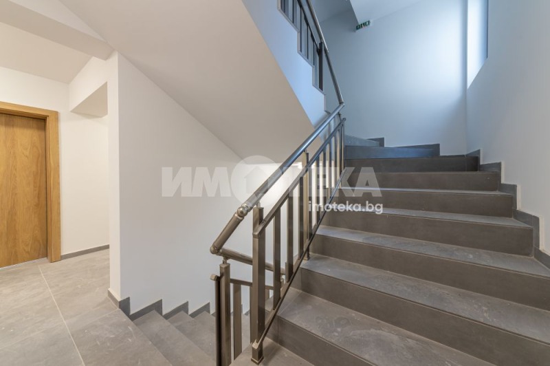 Продава 2-СТАЕН, гр. Варна, Спортна зала, снимка 16 - Апартаменти - 51217321