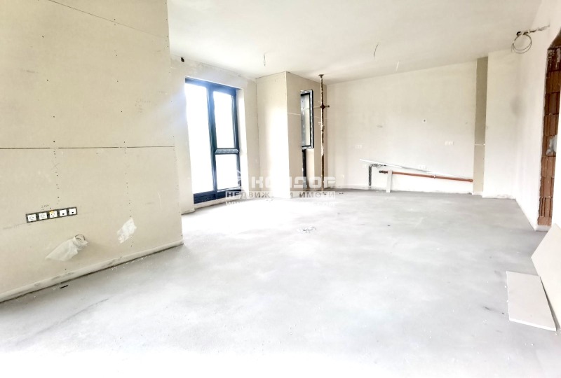 Eladó  2 hálószobás Plovdiv , Centar , 130 négyzetméter | 35285622 - kép [2]