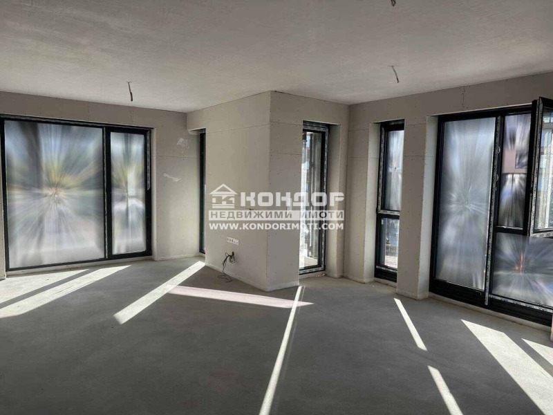 En venta  2 dormitorios Plovdiv , Tsentar , 130 metros cuadrados | 35285622 - imagen [4]