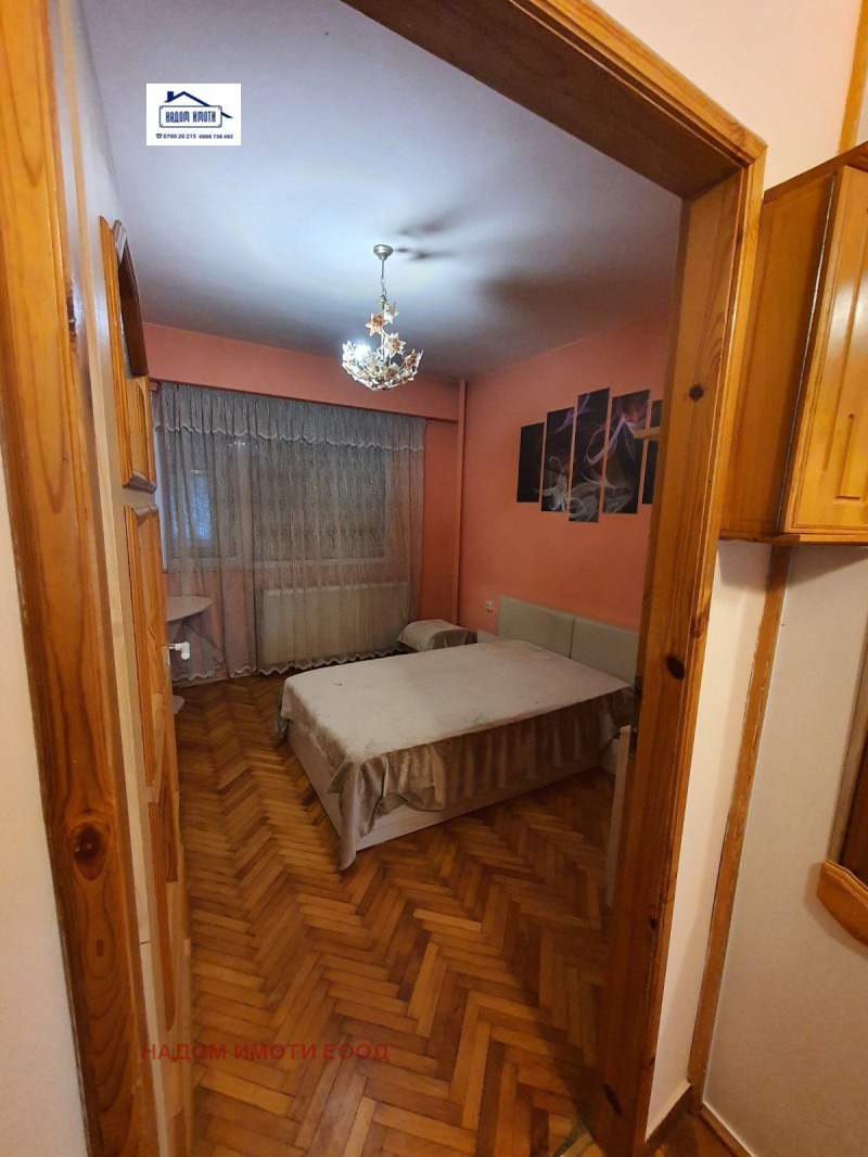 Продава 3-СТАЕН, гр. Велико Търново, Център, снимка 2 - Апартаменти - 53532281