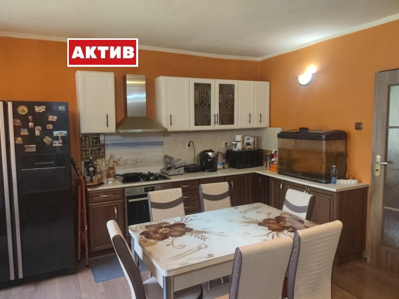 For Sale  3 bedroom Targovishte , Varosha , 106 sq.m | 91680982