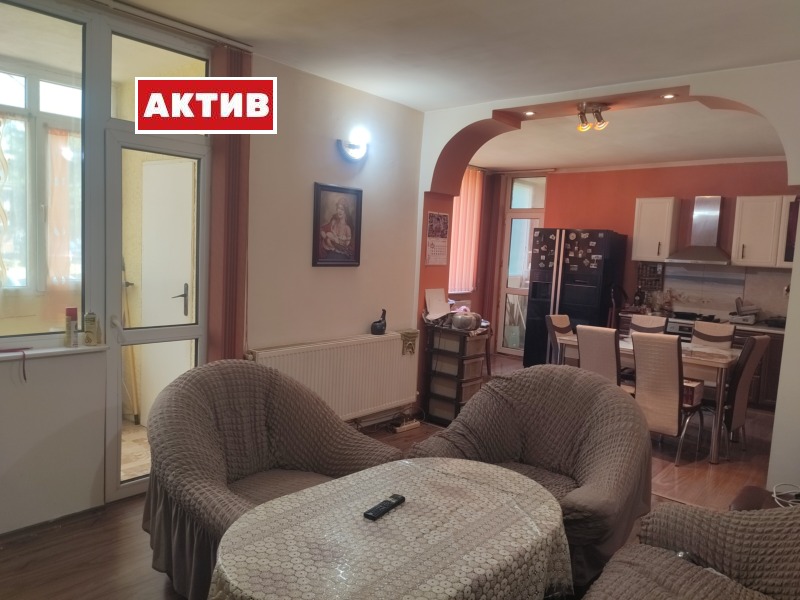 For Sale  3 bedroom Targovishte , Varosha , 106 sq.m | 91680982 - image [5]