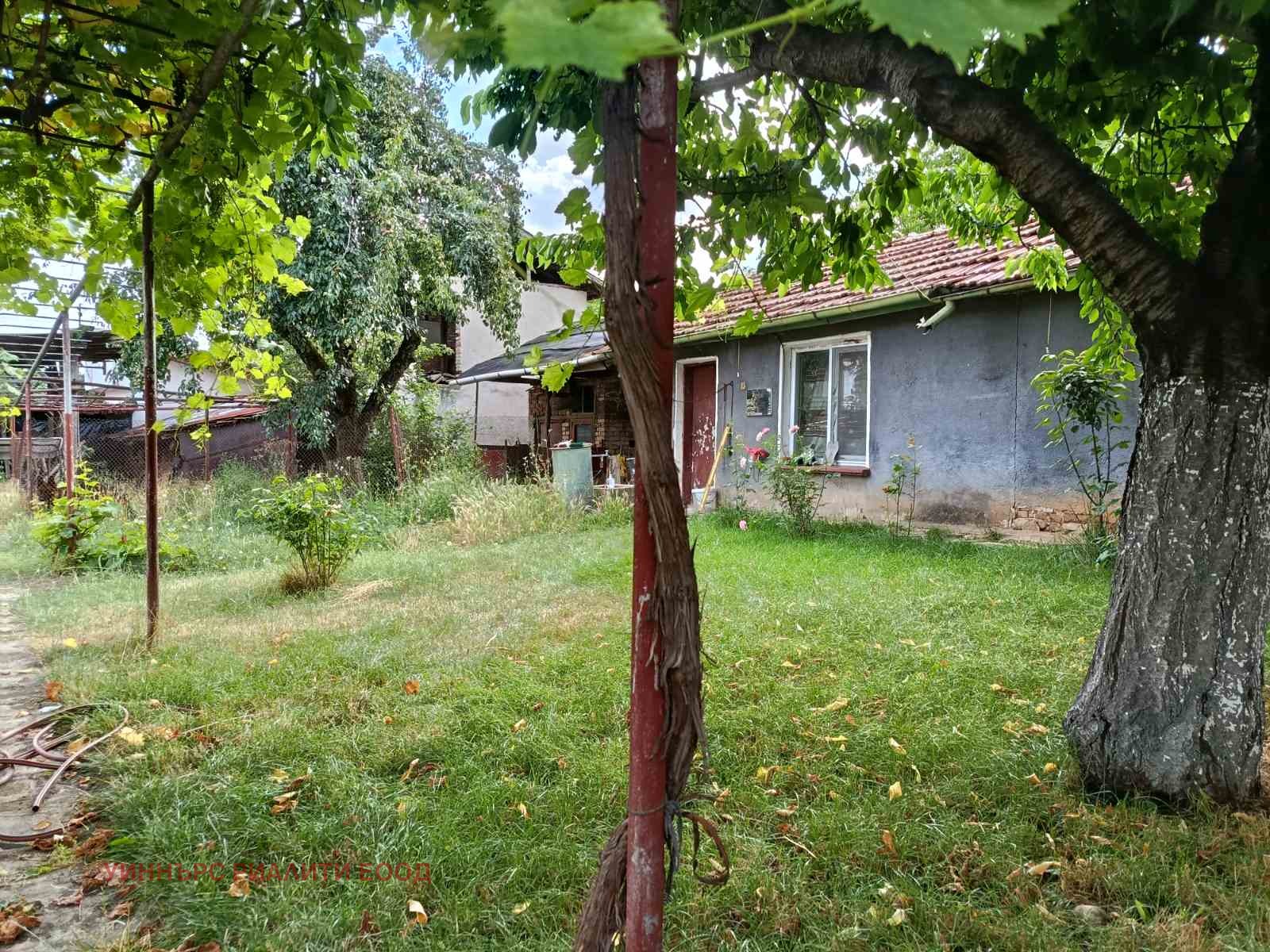 Продава КЪЩА, гр. София, с. Желява, снимка 2 - Къщи - 56274039