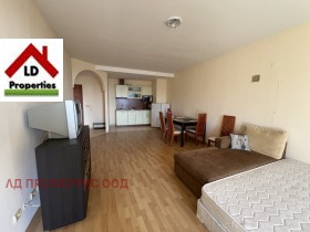 1 bedroom k.k. Zlatni pyasatsi, Varna 1