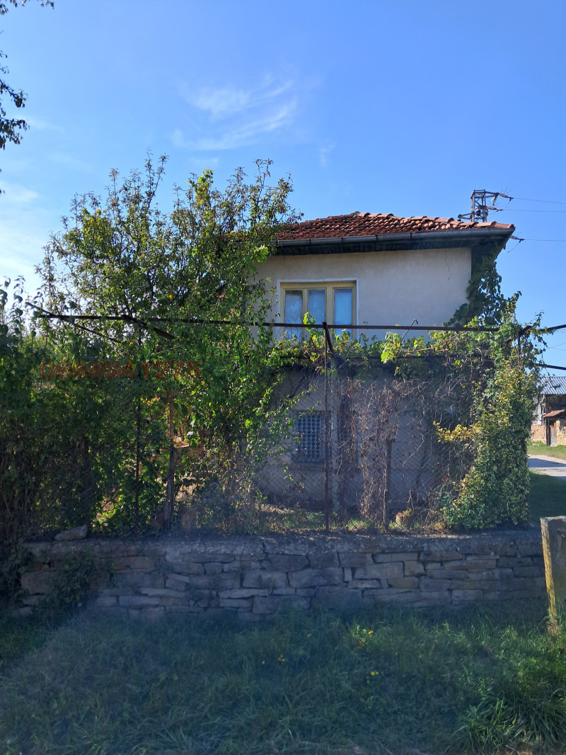 Продава КЪЩА, с. Малиново, област Ловеч, снимка 4 - Къщи - 52779931