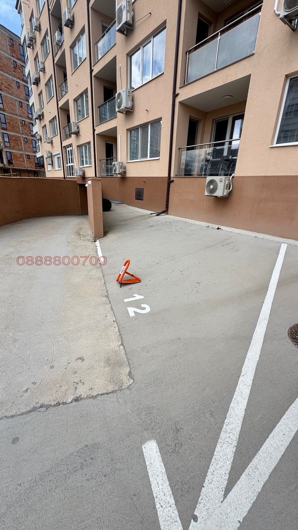 Продава ГАРАЖ, ПАРКОМЯСТО, гр. Варна, Владислав Варненчик 1, снимка 4 - Гаражи и паркоместа - 54212694