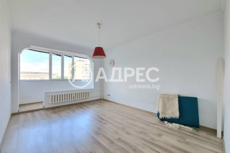 Продава  2-стаен град София , Изгрев , 70 кв.м | 87910788