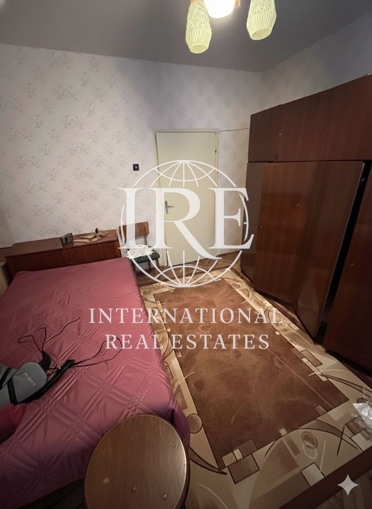 Продава МНОГОСТАЕН, гр. Добрич, Център, снимка 5 - Апартаменти - 52748044