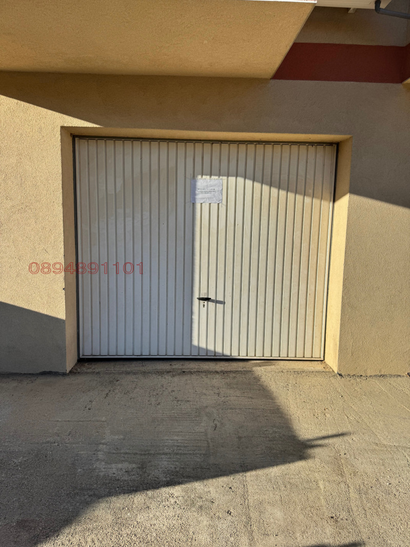 Продава ГАРАЖ, ПАРКОМЯСТО, гр. Благоевград, Освобождение, снимка 3 - Гаражи и паркоместа - 52783142