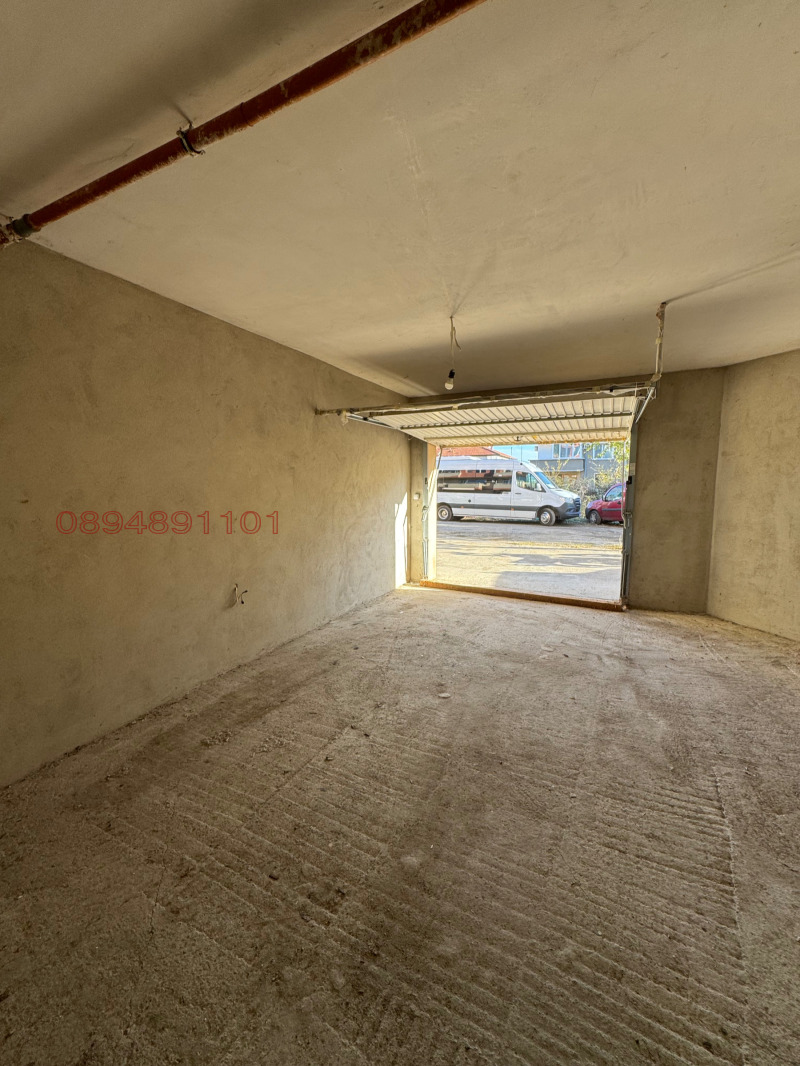 Продава ГАРАЖ, ПАРКОМЯСТО, гр. Благоевград, Освобождение, снимка 4 - Гаражи и паркоместа - 52783142