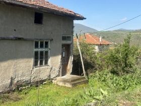 Hus Padesj, region Blagoevgrad 2