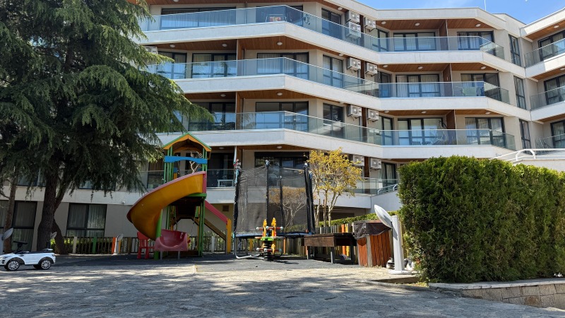 Продава  2-стаен град Варна , Бриз , 64 кв.м | 82683505