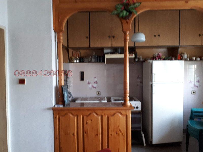 Продава 4-СТАЕН, гр. Нови пазар, област Шумен, снимка 7 - Апартаменти - 52779116