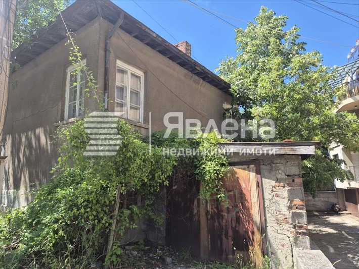Продава КЪЩА, гр. Перник, Център, снимка 2 - Къщи - 55546654