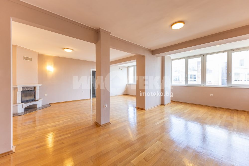 Продава МНОГОСТАЕН, гр. Варна, Спортна зала, снимка 4 - Апартаменти - 54995044