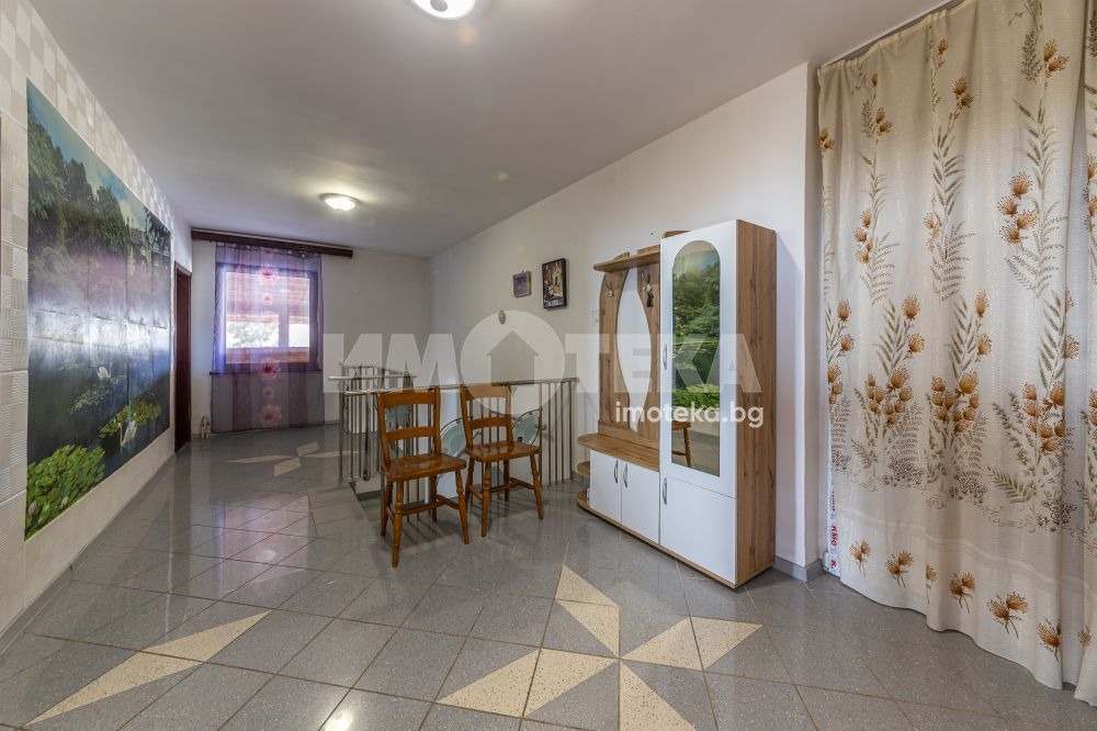 Продава КЪЩА, гр. Каварна, област Добрич, снимка 15 - Къщи - 54269155