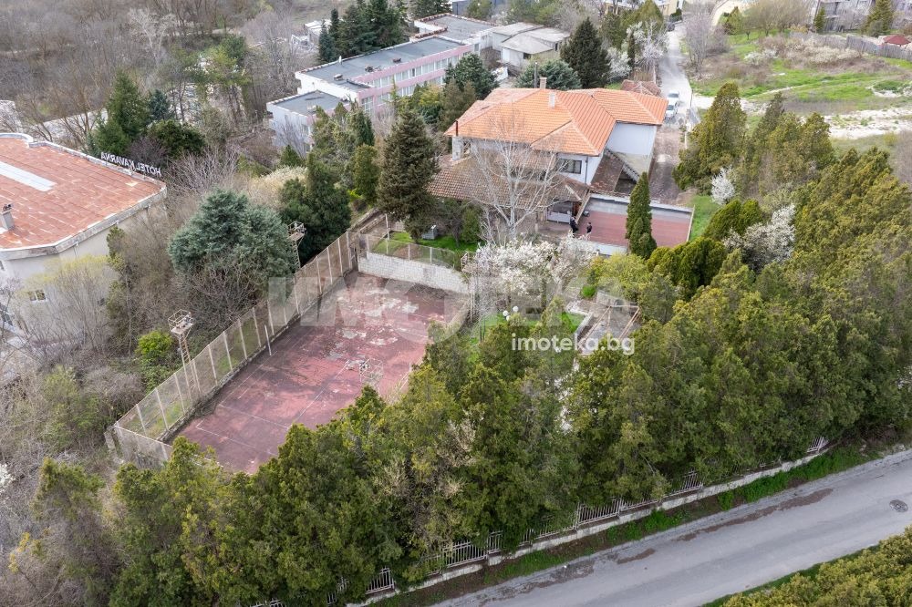 Продава КЪЩА, гр. Каварна, област Добрич, снимка 2 - Къщи - 54269155