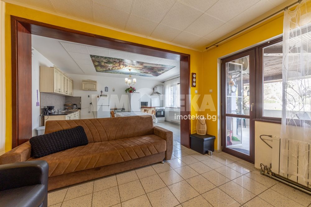 Продава КЪЩА, гр. Каварна, област Добрич, снимка 10 - Къщи - 54269155